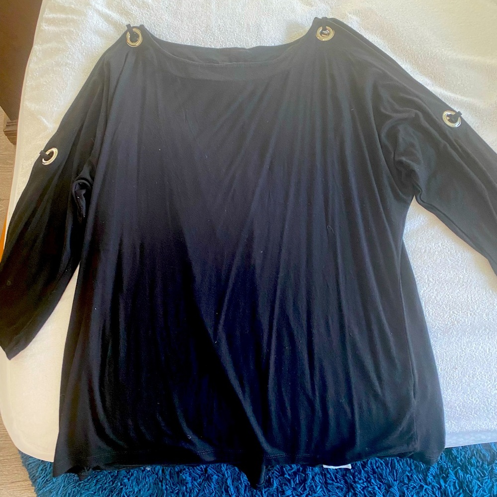 Silver grommet cut-out ladies top